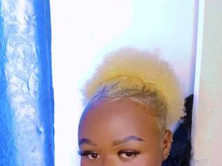 צ'אט וידאו ארוטי Roxylola23