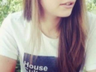 צ'אט וידאו ארוטי rozallinaa