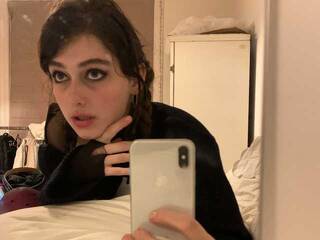 צ'אט וידאו ארוטי rubylue