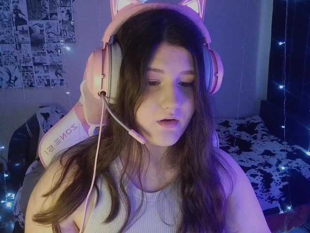 צילומי מסך משודרים SaanviUwU