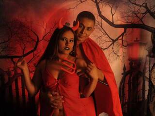 צ'אט וידאו ארוטי sam-anthony