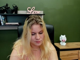 צ'אט וידאו ארוטי SamanthaDarling
