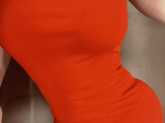 תמונה של הפרופיל Sandra-public-boobs