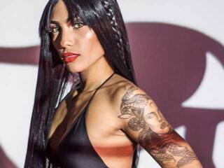 צ'אט וידאו ארוטי Sandra-SL