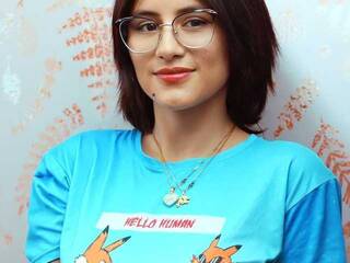 צ'אט וידאו ארוטי sara-jones