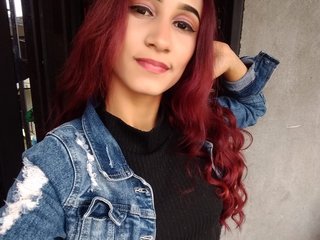 צ'אט וידאו ארוטי Saraa-Miller