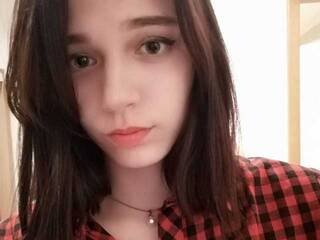 צ'אט וידאו ארוטי saraaa-aaa