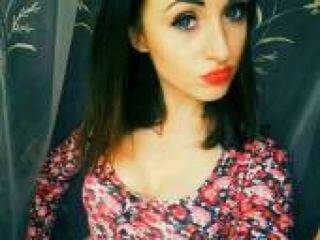 צ'אט וידאו ארוטי saracute