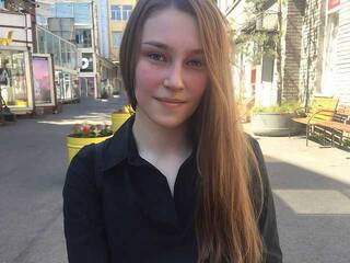 צ'אט וידאו ארוטי SarahIcemann