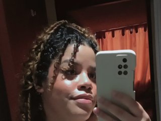 צ'אט וידאו ארוטי saramorales1