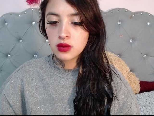 צילומי מסך משודרים sara_perez