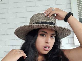 צ'אט וידאו ארוטי SaritaDavis1