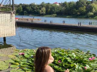 צ'אט וידאו ארוטי SarraMelluBabe