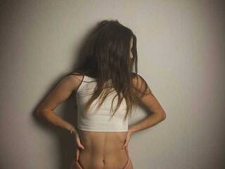 צ'אט וידאו ארוטי Milenochkaa