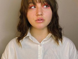 צ'אט וידאו ארוטי sasha-flower