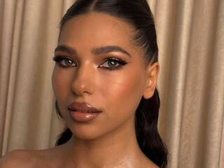 צ'אט וידאו ארוטי Sashaluvv