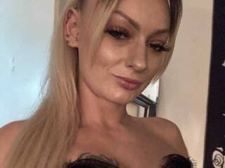 צ'אט וידאו ארוטי SashaRae