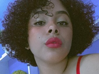 צ'אט וידאו ארוטי SashaStonee