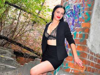 צ'אט וידאו ארוטי SayaDevii