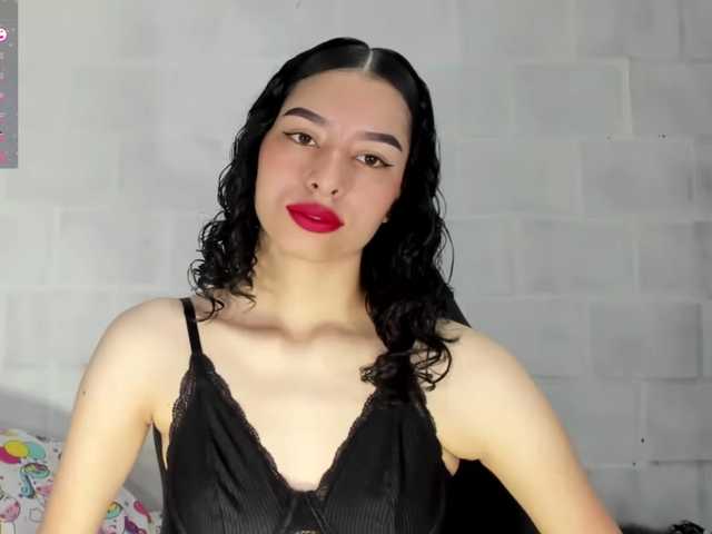 צילומי מסך משודרים ScarlettBloom2