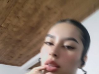 צ'אט וידאו ארוטי ScarlettBloom2