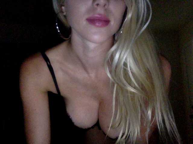 תמונות ScarlettNoel Dildo pussy in 400 token :* #new #blonde #squirt #bigboobs
