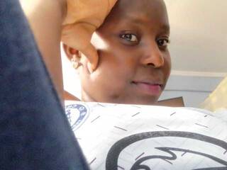 צ'אט וידאו ארוטי Sweetcandy75