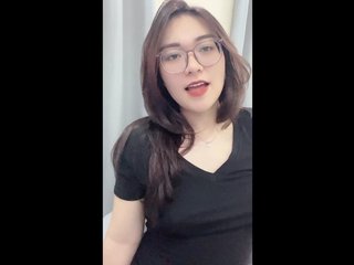 צ'אט וידאו ארוטי Selena295