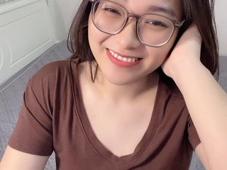 צ'אט וידאו ארוטי Selena295