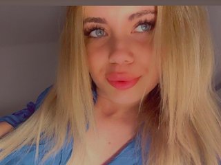 צ'אט וידאו ארוטי SelenaBanks