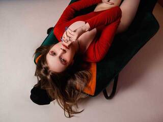 צ'אט וידאו ארוטי SelenaMille