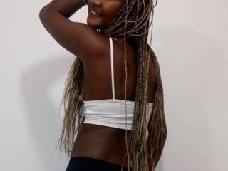 צ'אט וידאו ארוטי selenaossa