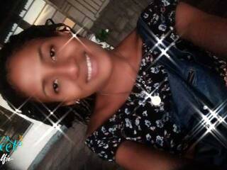 צ'אט וידאו ארוטי selennerosse