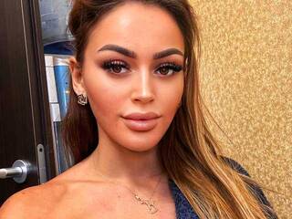 צ'אט וידאו ארוטי Selinnoff