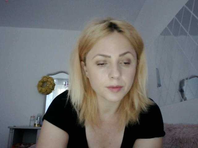 צילומי מסך משודרים SerenaQuinn