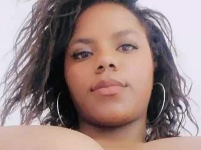 תמונה של הפרופיל Sexishantal19