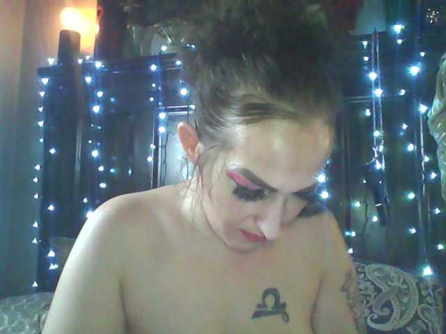 צילומי מסך משודרים SexxxyTaylor