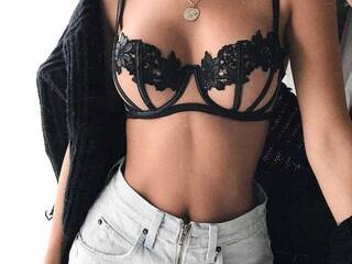 צ'אט וידאו ארוטי sexy-morenaxx