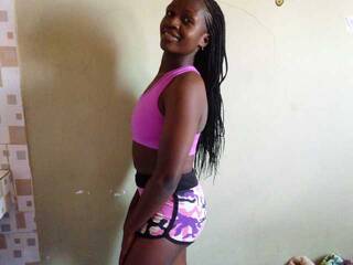 צ'אט וידאו ארוטי SexyAries3