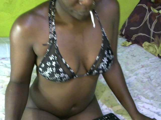 תמונות Sexydee02 hey am new lets chat have fun and mingle together #ebony #new