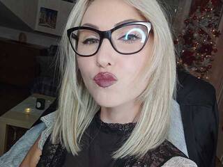 צ'אט וידאו ארוטי SexyEvelyn