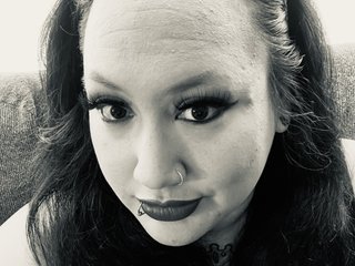 צ'אט וידאו ארוטי SexyGothNerd90