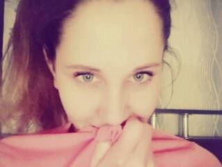 צ'אט וידאו ארוטי SexyHelen