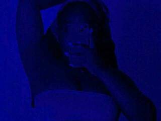 צ'אט וידאו ארוטי SexyLucc