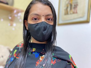 צ'אט וידאו ארוטי Shailanaya