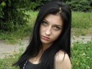 צ'אט וידאו ארוטי shanila