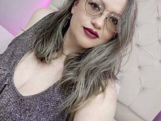 צ'אט וידאו ארוטי Shantal-w