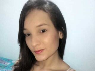 צ'אט וידאו ארוטי Sharick73