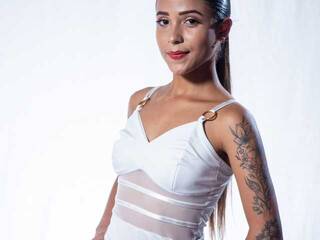 צ'אט וידאו ארוטי sharlotte09