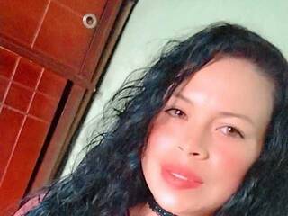 צ'אט וידאו ארוטי Sharyd